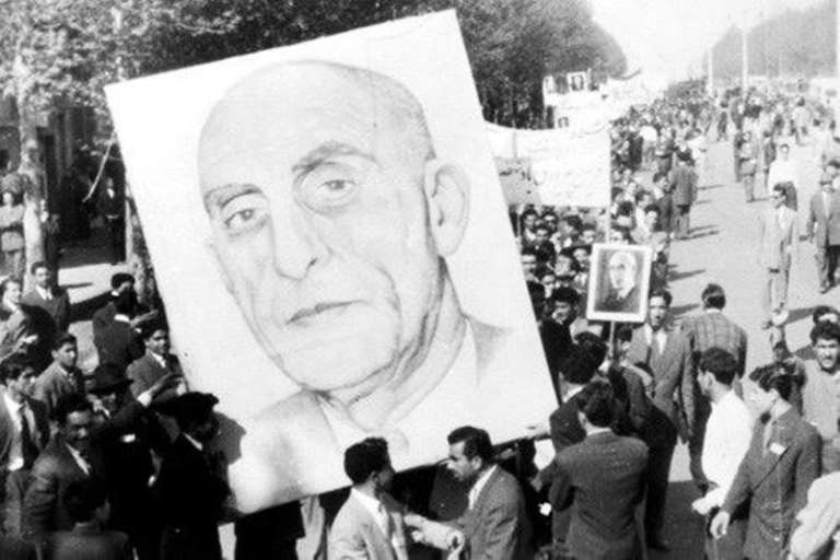 ۲۸ مرداد، ادبیات و روان جمعی ایرانیان